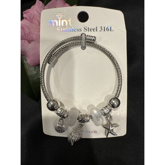 Mint Stainless Steel Starfish Shell Crystal Charm Silvertone Bangle Bracelet NEW - Picture 2 of 6